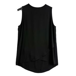 NWT Chico’s Classic Layer Jade Tank Top Curved Hem Black - 0 Small
